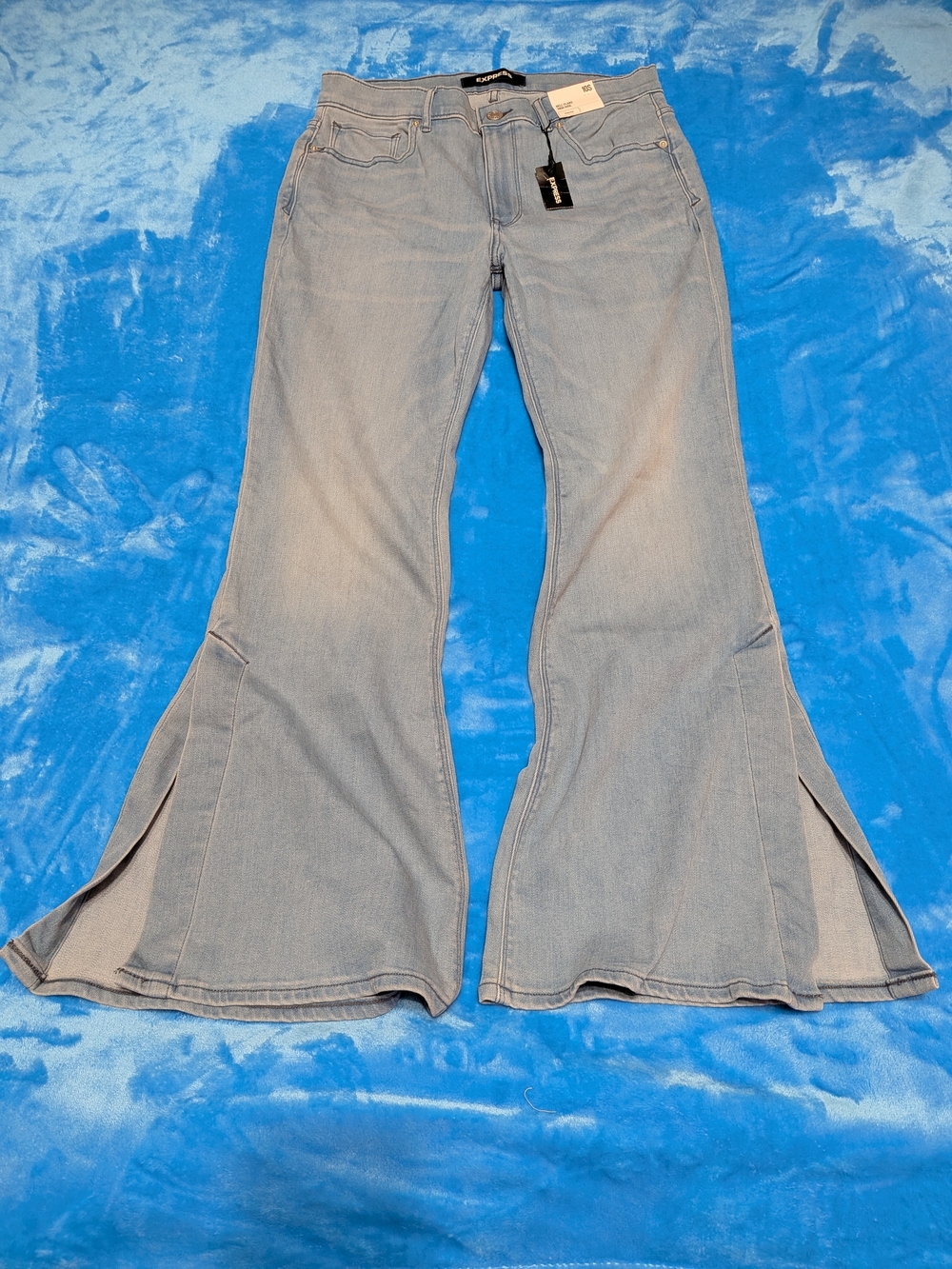 Light Wash Flare Jeans with Front Slits ✨👖